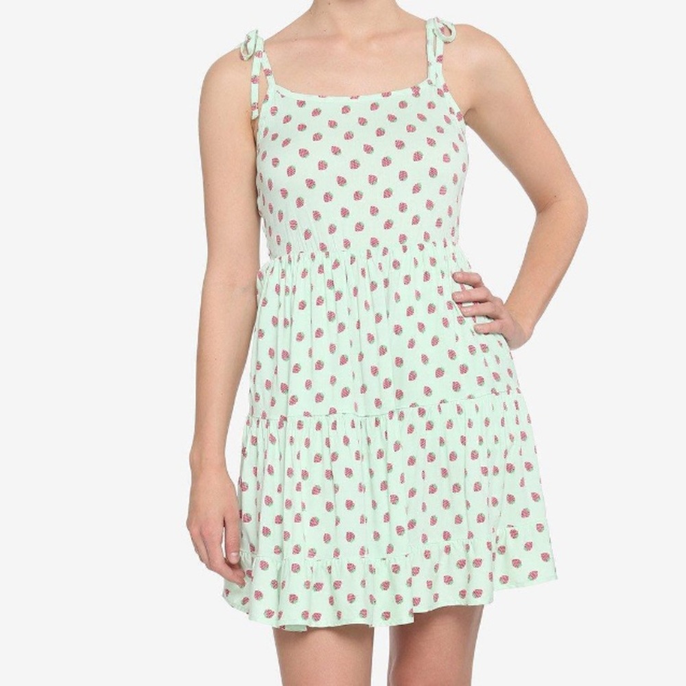 Hot Topic Mint Strawberry‎ Tiered Dress